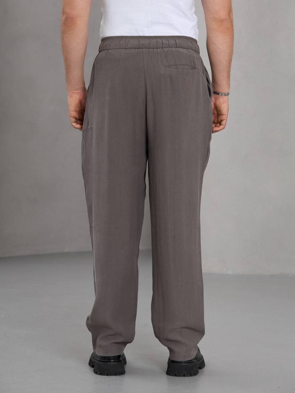 Essential Flow Pants - Taupe