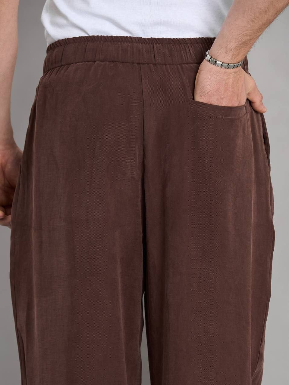Essential Flow Pants - Brown