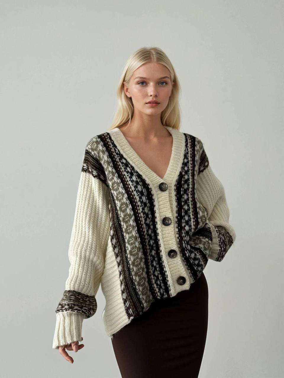 CARDIGAN EN MAILLE CONTRASTÉE COL V