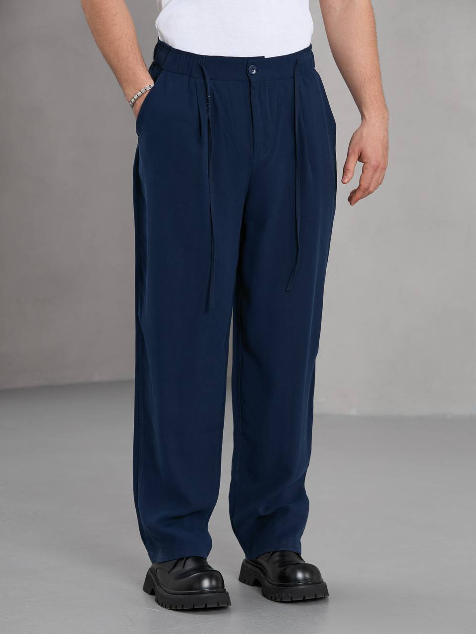 Essential Flow Pants - Navy Blue