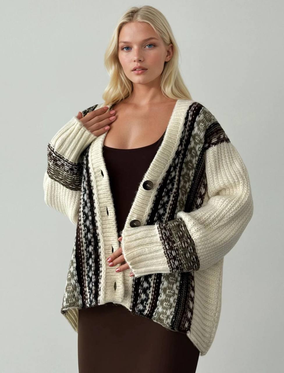 CARDIGAN EN MAILLE CONTRASTÉE COL V