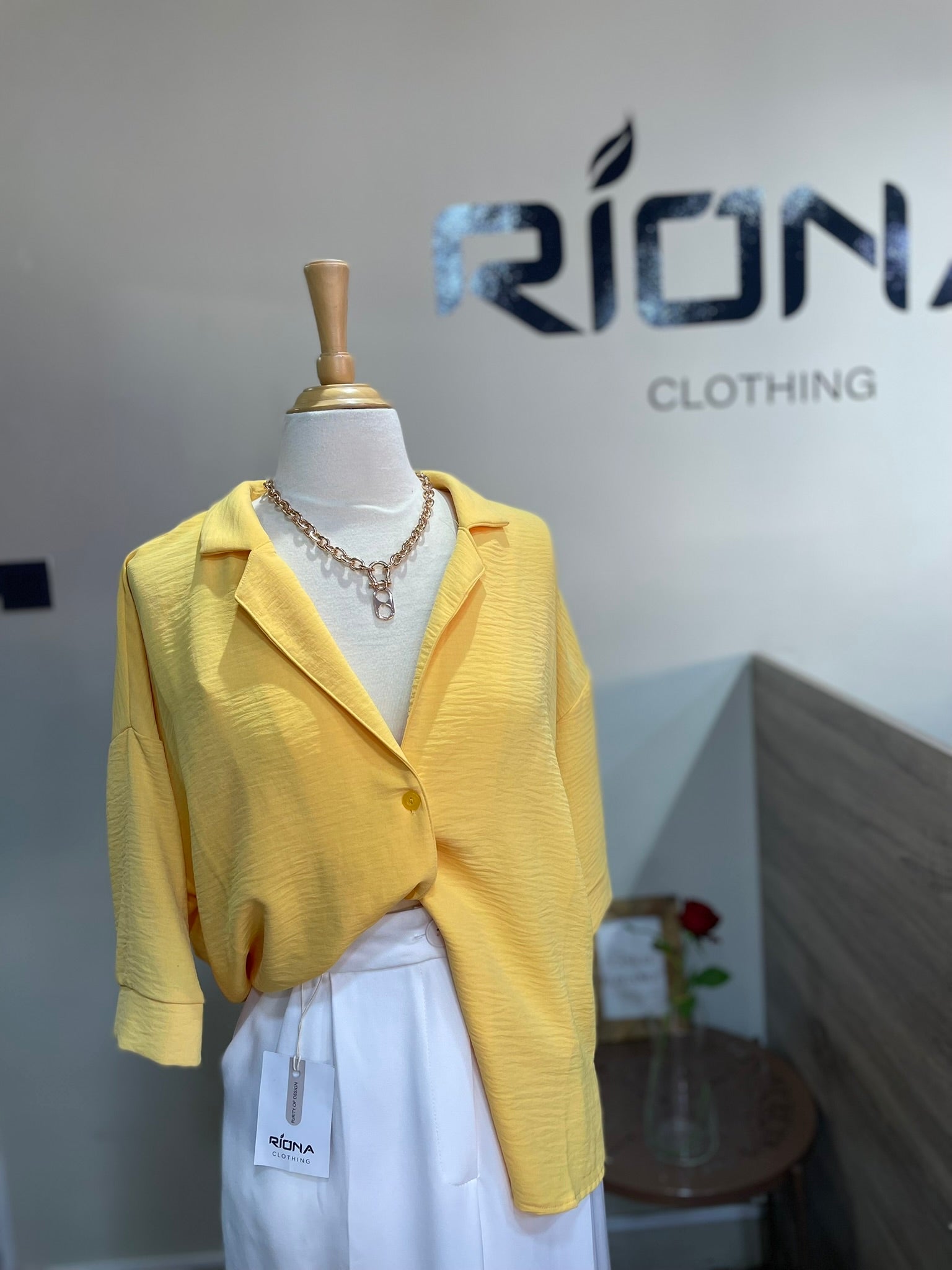 CHEMISE FLUIDE À COL TAILLEUR