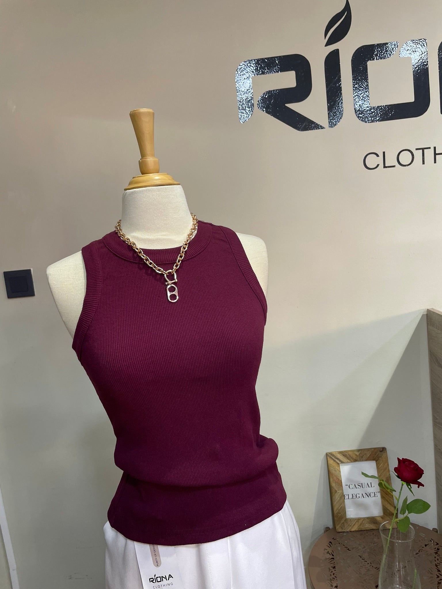 TOP DÉBARDEUR CÔTELÉ