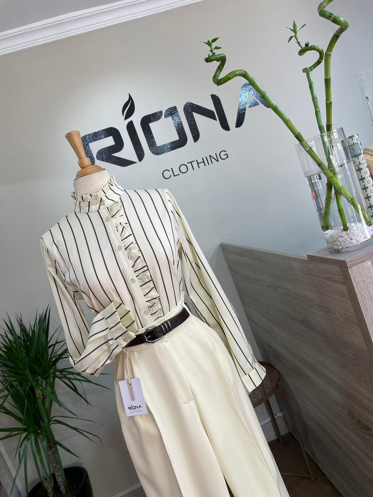 CHEMISE CLASSIQUE RAFFINÉE - COL MONTANT