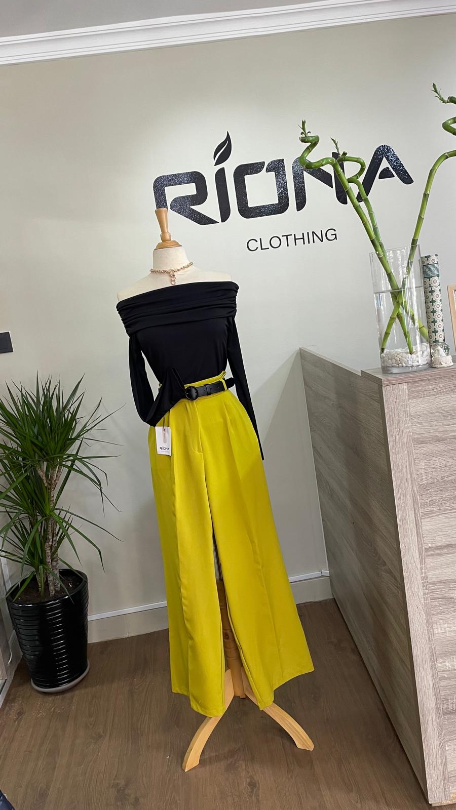 TOP EN VISCOSE ÉPAULES DÉNUDÉES