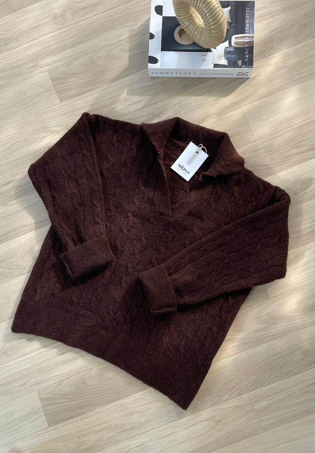 PULL COL V MAILLE TORSADÉE
