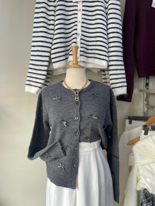 CARDIGAN BOUTONNÉ À NŒUDS