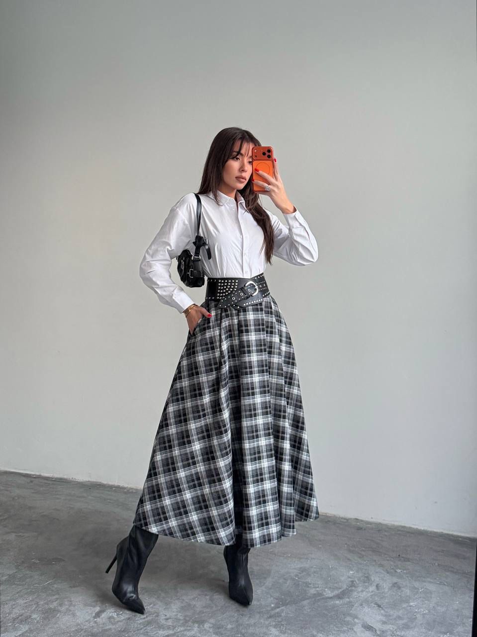 JUPE LONGUE À CARREAUX