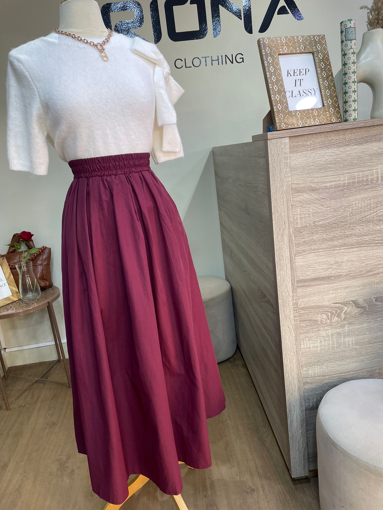 JUPE LONGUE ÉVASÉE À TAILLE ÉLASTIQUE