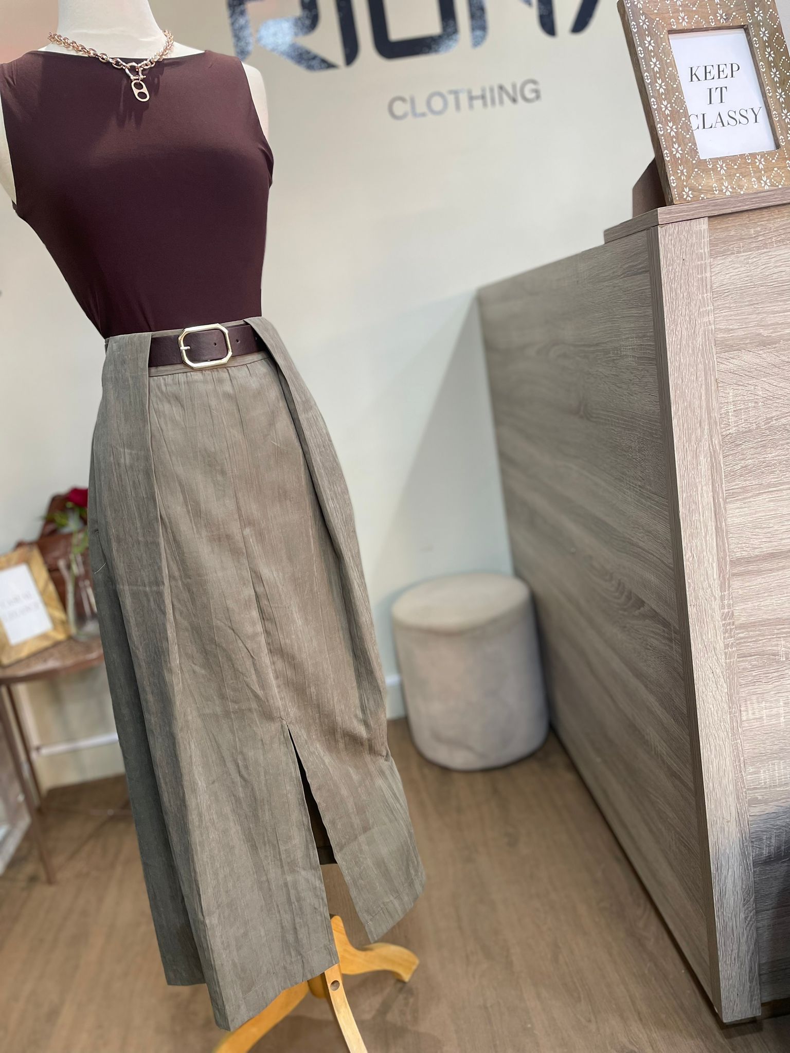 JUPE LONGUE À FENTE